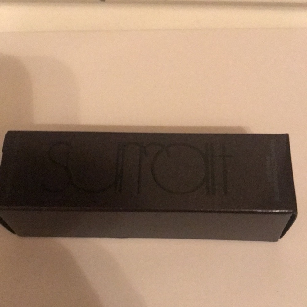 Makeup Sample Set - Picture 4 of 6